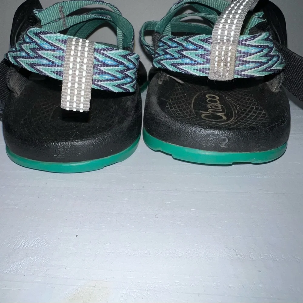 Chaco kids greens